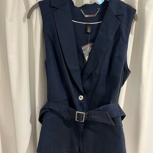 NWT White House Black Market Sz. 6 sleeveless navy vest. Single button & belted.